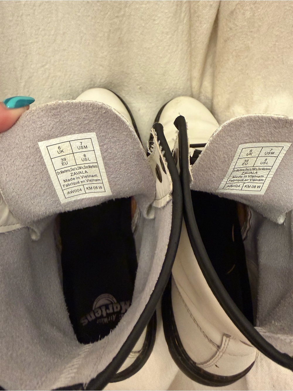 Dr. Martens Zavala